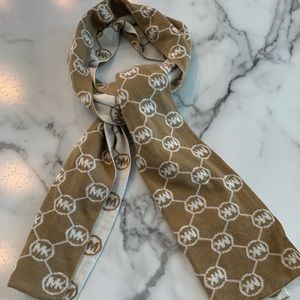 Michael Kors scarf